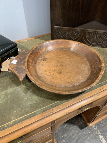 Wooden bowl with handle - with,