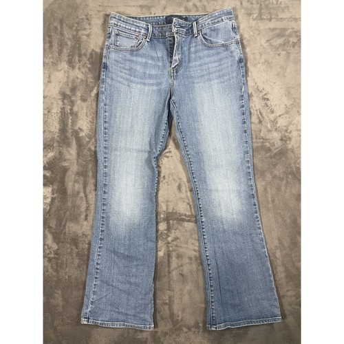 Levi demi curve - levi's,