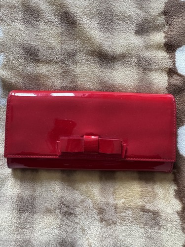 Miu red patent - miu,