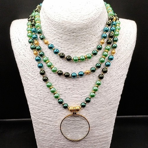 Magnifying glass necklace gold - magnifying,