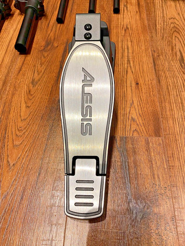 Alesis nitro max - max, hi-hat