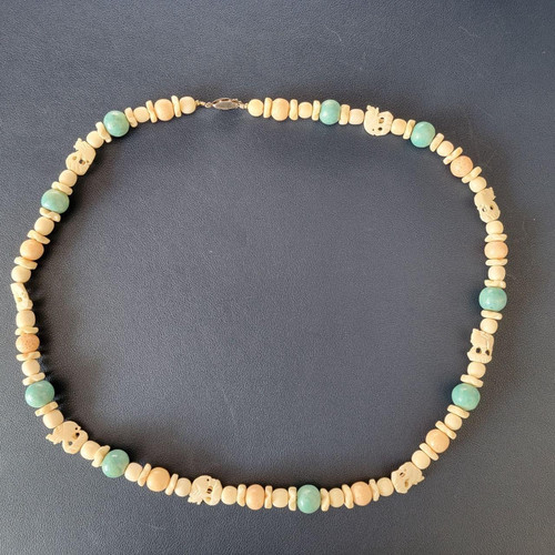 Vintage turquoise white - &,