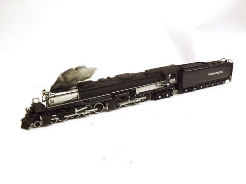Plastic kit built - built, union