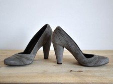 Vintage Pied A Terre Grey
