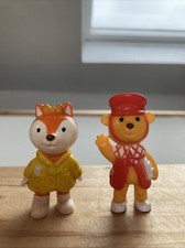 2 X Vintage Acorn Green