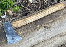 Vintage small lb axe - small,