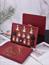 🌸 CHANEL Miniature Fragrance Collection Set – 14 Pieces (7.5ml & 10ml)
