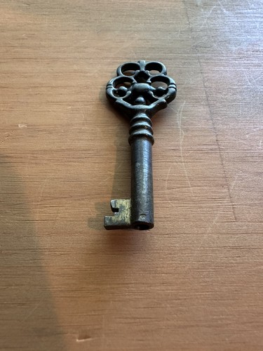 Authentic antique skeleton - authentic, key
