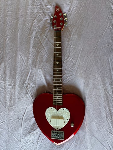 Daisy rock heartbreaker guitar - daisy,