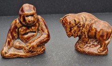 2 X WADE WHIMSIES DARK BROWN GORILLA & BISON VGC