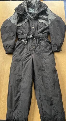 Vintage 90s ski street - 90s, one
