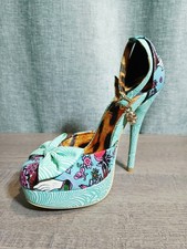 Brand New Women's Iron Fist