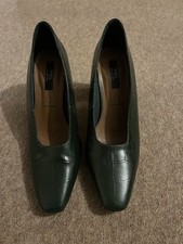 M&S Dark Green Leather Block