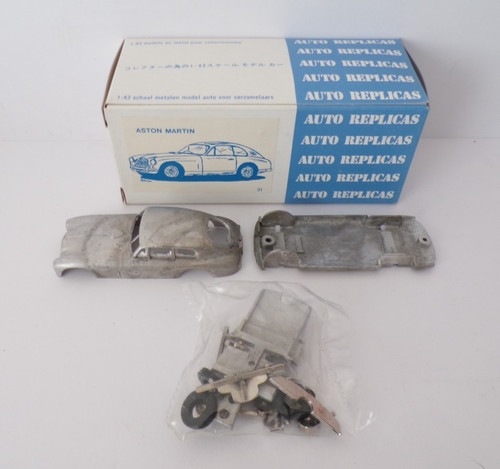 Auto replicas aston martin - auto,