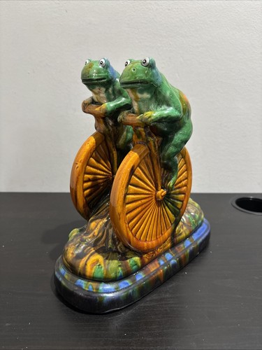 Majolica frogs penny - frogs,
