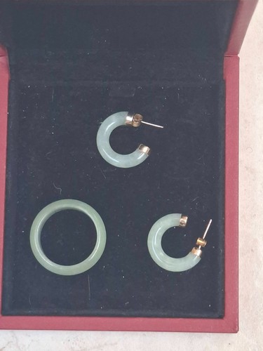 Gold and jade earrings - ,