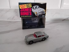 Corgi James Bond 007 Aston