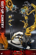 HOT TOYS IRON MAN SUIT UP