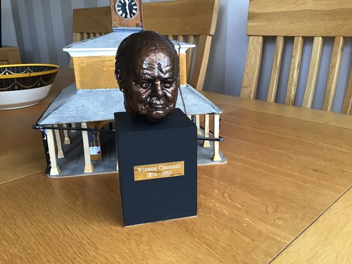 Winston churchill mini bust - winston,