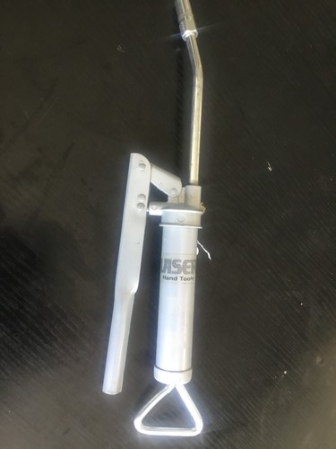 Laser grease gun - handtool., has
