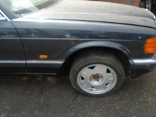 86 MERCEDES 560SEL W126 OFFSIDE FRONT SUSPENSION LEG & HUB 79-91 BREAKING CAR