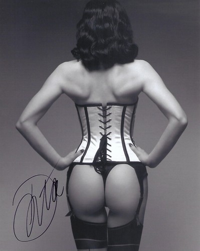 Stunning hand signed - 10", 8"