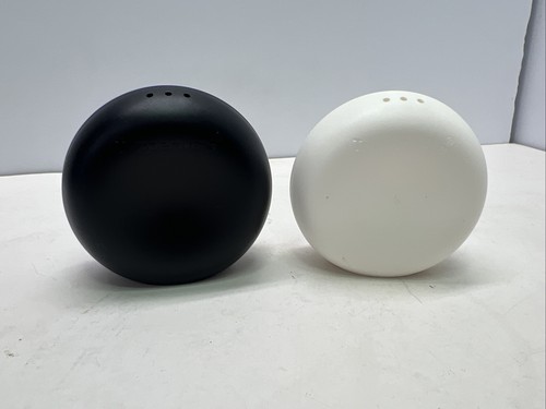 Tupperware salt pepper - salt, &