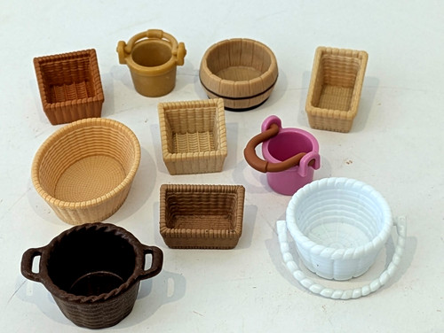 Sylvanian bundle baskets - of,