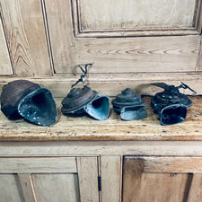 VINTAGE LUCAS HORNS X4 CAR /