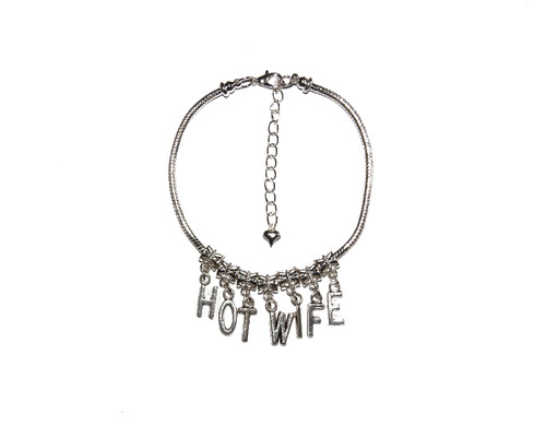 Cuckoldress anklet hotwife - ,