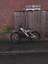 mountain bike full suspension