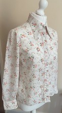 Vintage 1970’s Tom Foolery Dagger Collar Floral Shirt Ladies Bust 38”