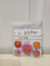 Harry Potter Badge Set good for a little gift brand new in the packet.