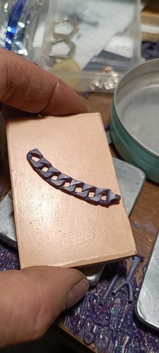 Square box bracelet - box,