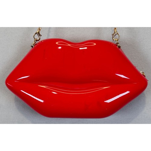 Red lip clutch crossbody - red,