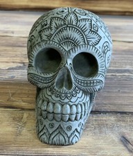 STONE GARDEN PATTERN SKULL