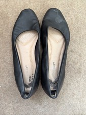 Used Piccadilly Black Cabin