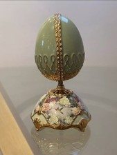 Garden Glory by Lena Liu