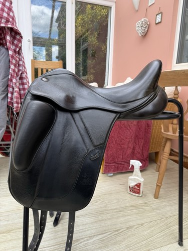 Fairfax gareth dressage saddle - gareth,