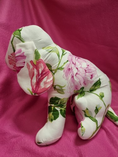 Seated dog mannequin made - mannequin,