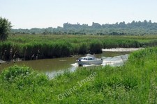 Photo 6x4 Navigating the River