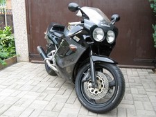 SUZUKI GSXR 400 GK73A Repair