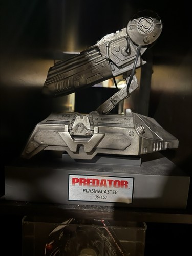 Predator plasmacaster prop - plasmacaster,