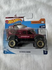 Hot Wheels 10 Toyota Tundra