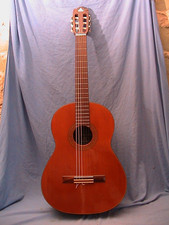 Takeharu Classical Guitar - Model G-85 - made in Japan circa 1975