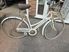Raleigh Caprice Women's Vintage Bike