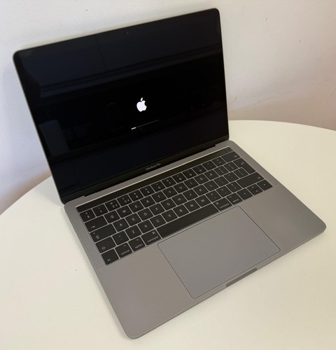 Apple macbook pro - apple, late