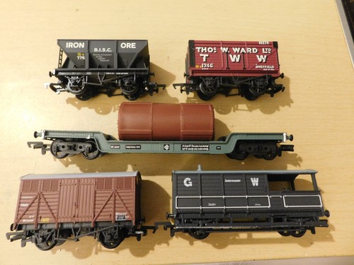 Mainline wagons in very - wagons,