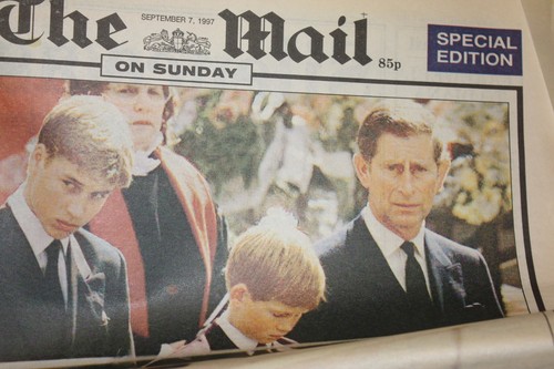 Lady diana car crash - lady,