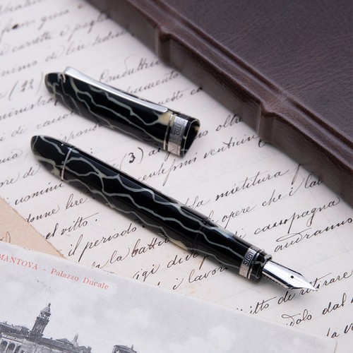 Omas 360 wild celluloid - -,